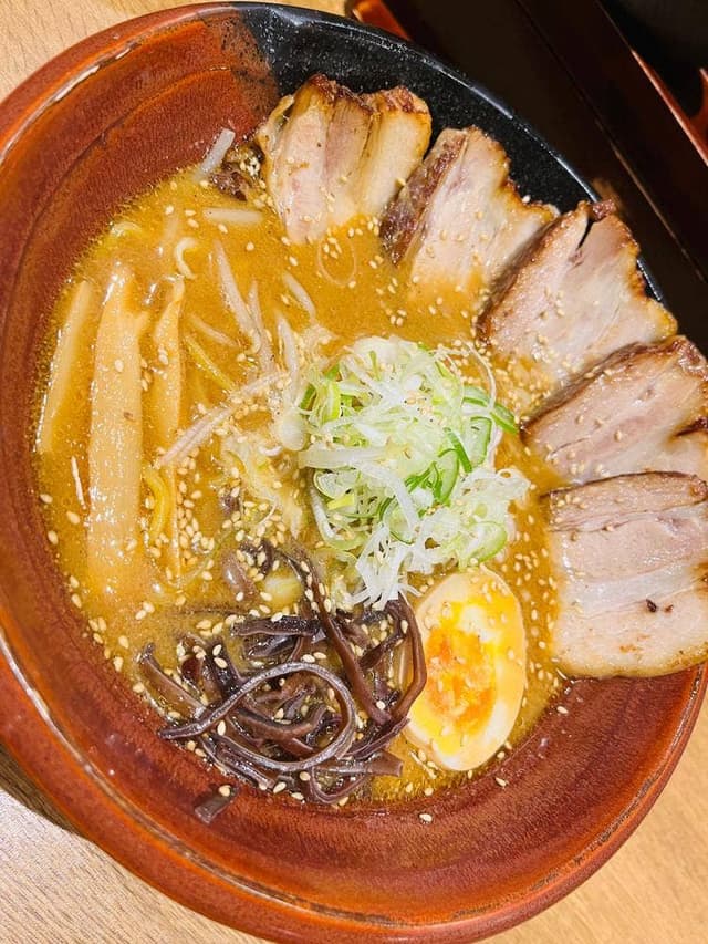 吉山商店 なんばラーメン一座店 - サブ画像2
