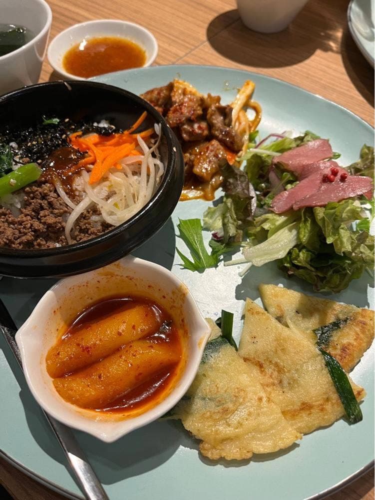炙り牛たん 万 イオンモール長久手店