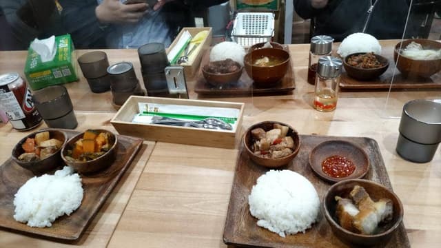 ARISTCRAT ASIAN FOOD AND RESTAURANT - サブ画像2