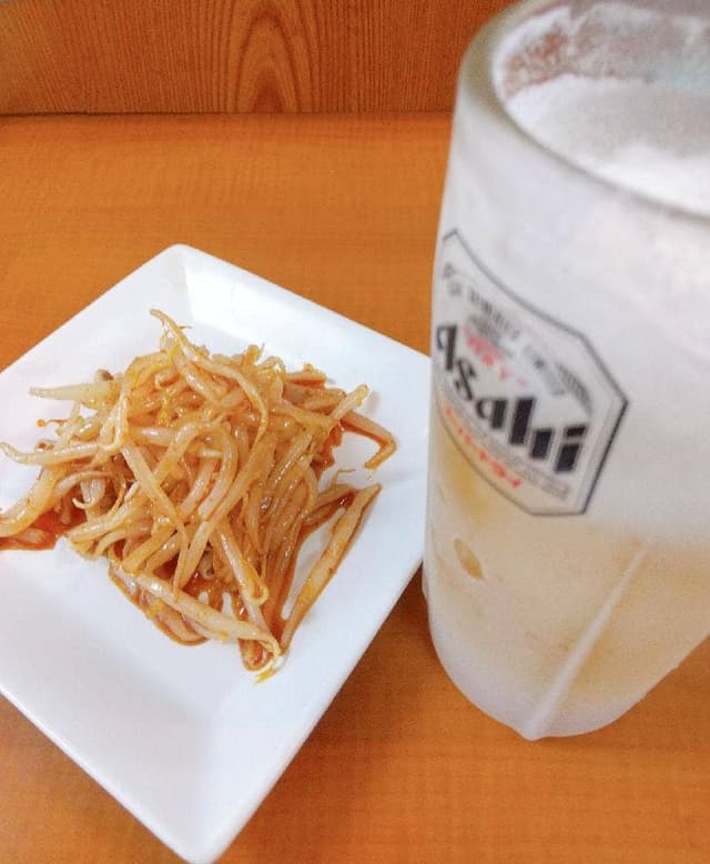 餃子とビール屋 - サブ画像2
