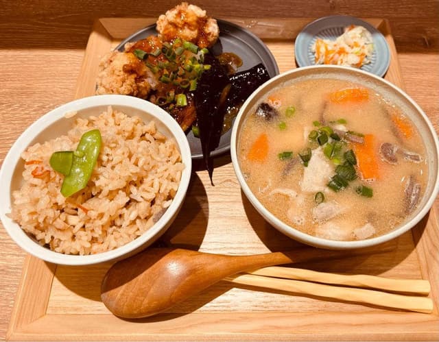 ごはんすすむ by.Komeraku 横浜ポルタ店 - サブ画像1