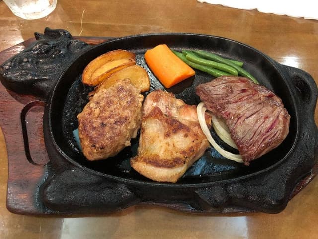 クローバーステーキハウス - サブ画像1