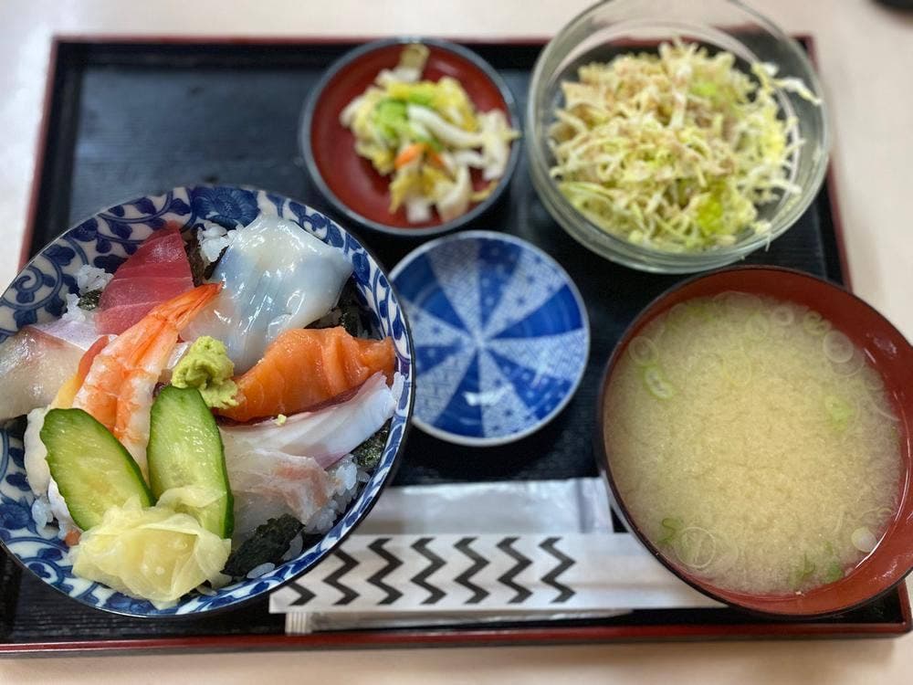 すし友