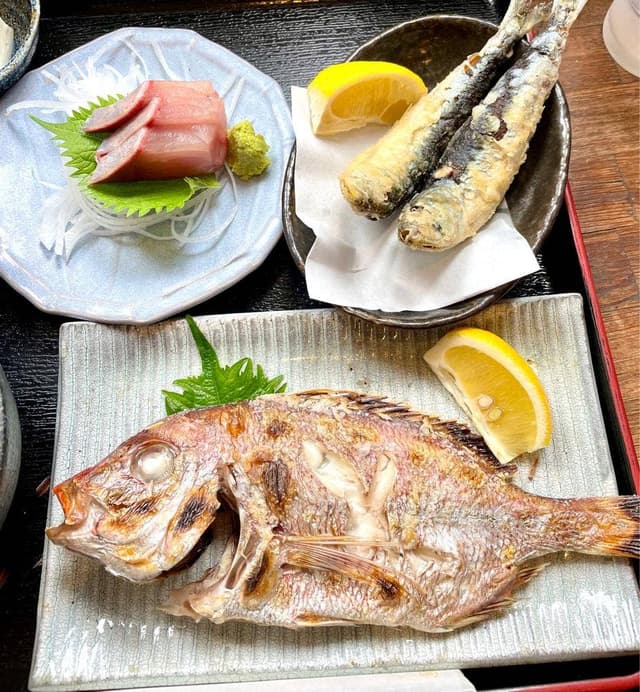 めしや 大磯港 - サブ画像1