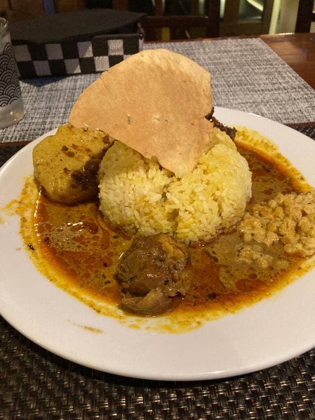 オスアシリ アーユルヴェーダ ダイニング サロン - サブ画像1