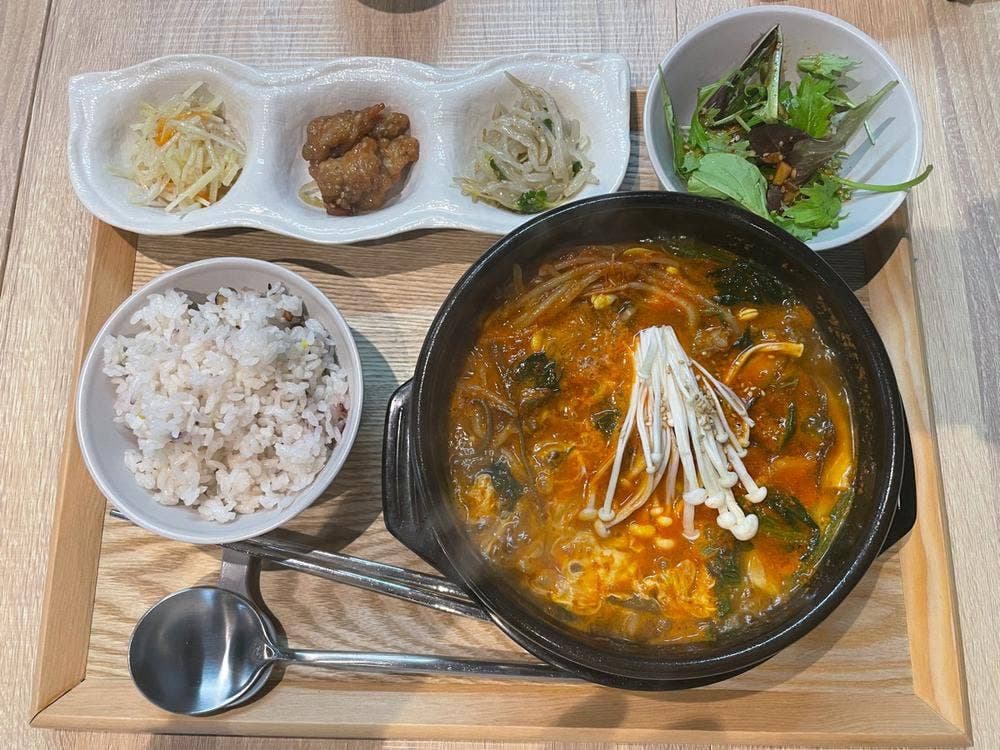 やなぎ食堂