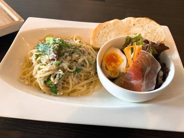 ジビエとワインと生パスタの店 カチャトーレ ヤマガミ - サブ画像1