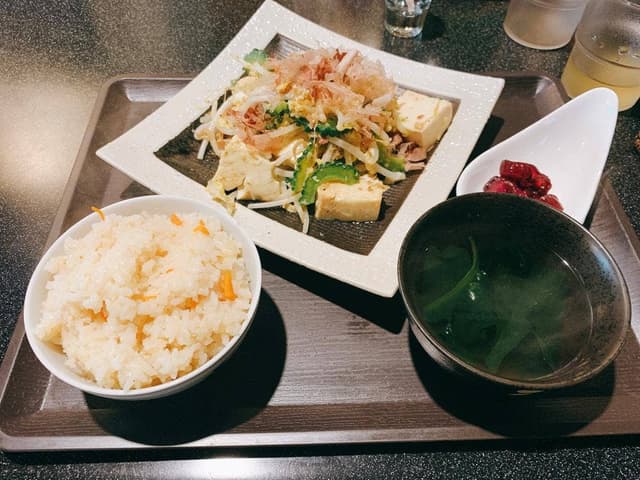 沖縄ダイニングバーさね - サブ画像2