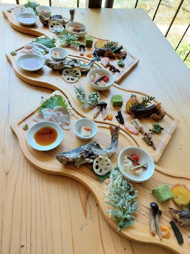 岩魚の里 峡