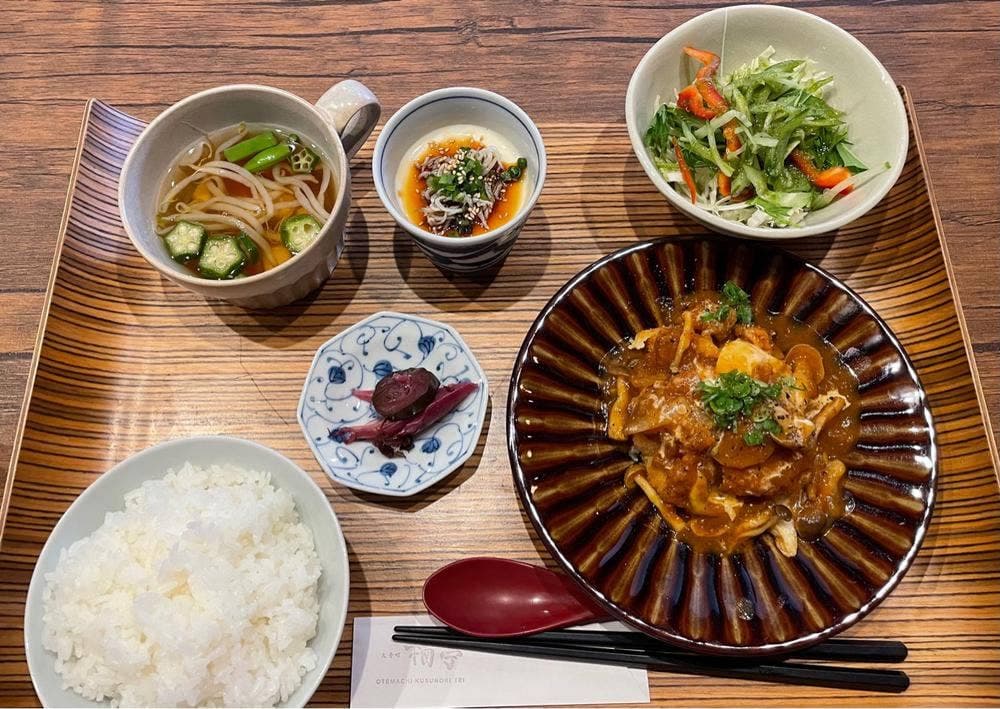 大手町楠亭