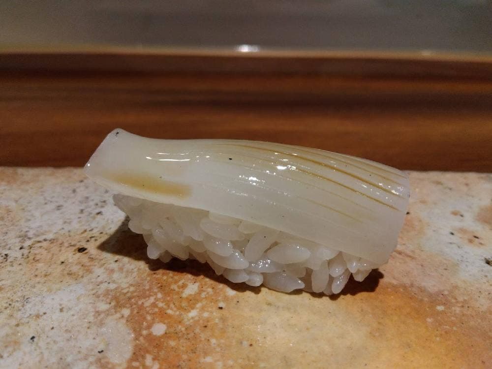 鮨 沁みる