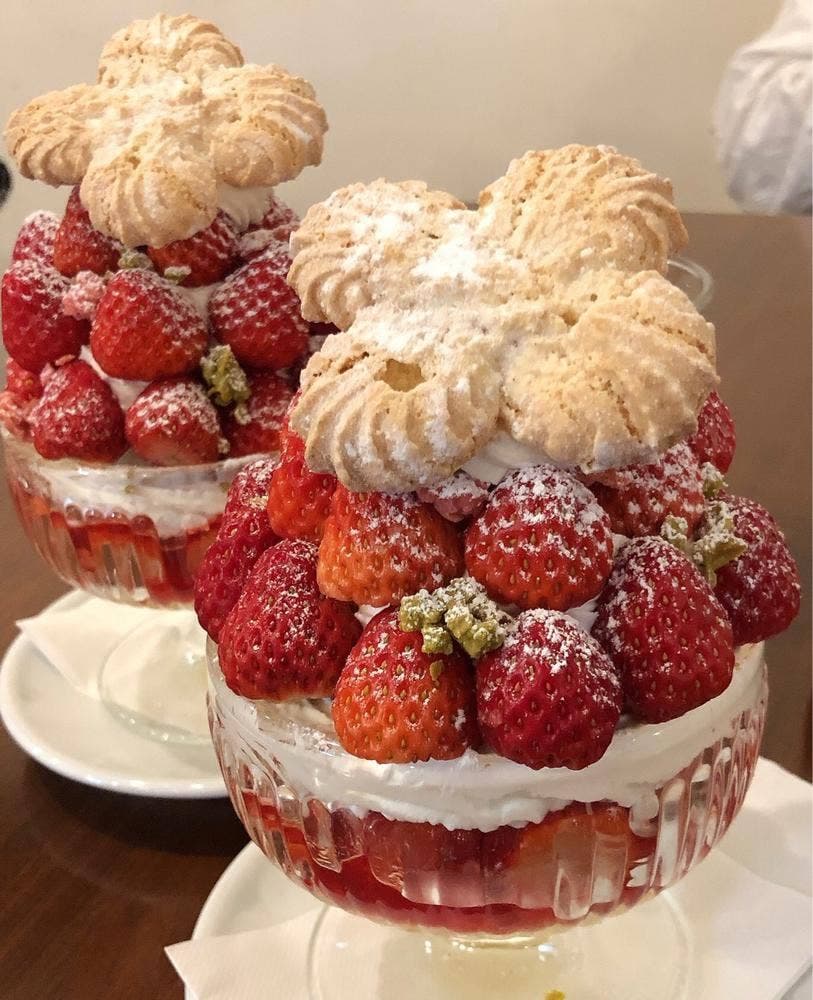 Cafe & Patisserie nino