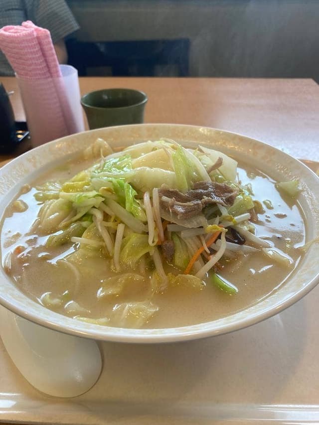 華さん食堂 空港通り店 - サブ画像1
