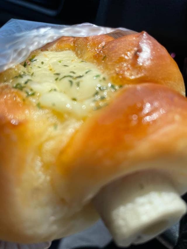 石窯パン工房 須恵の郷 山口店 - サブ画像1