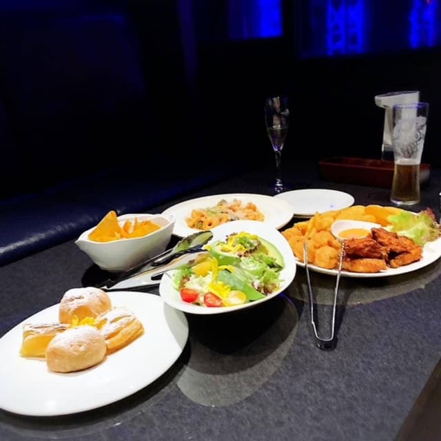 R3 Club Lounge - サブ画像1