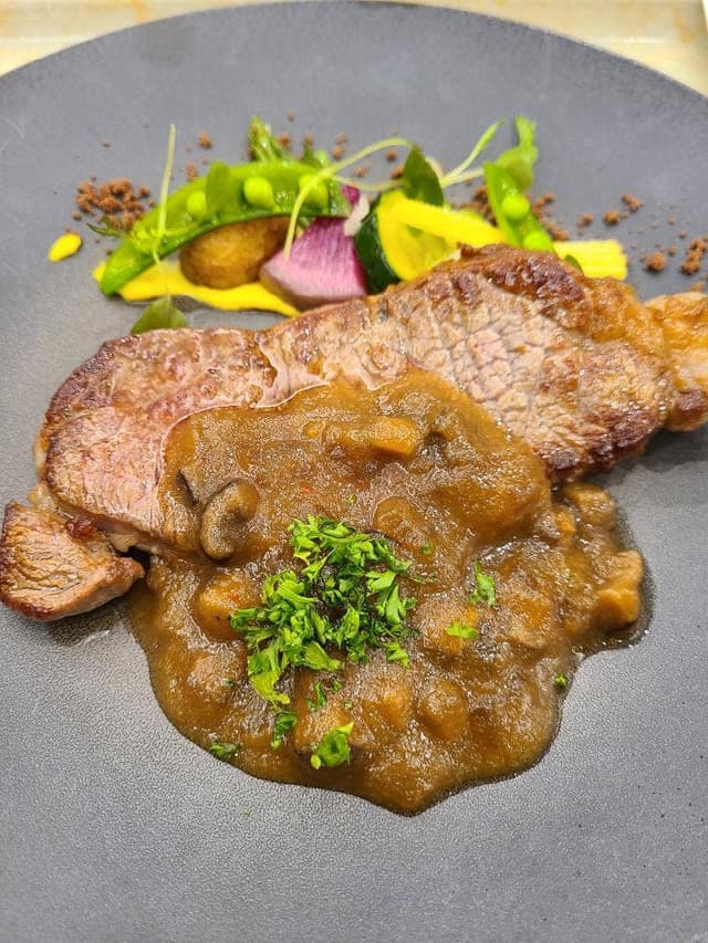 ブラッスリーローリエ - サブ画像1