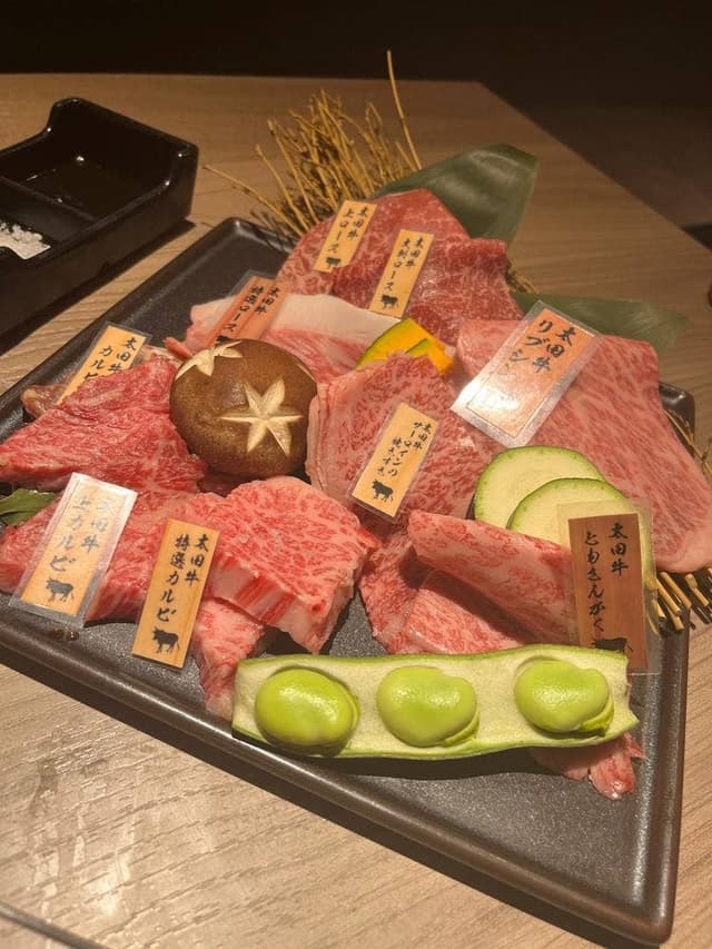 黒毛和牛焼肉うし5 川越店 - サブ画像1