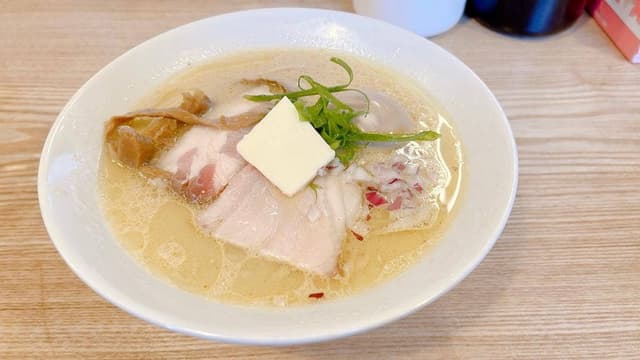 麺屋 でこぼこ - サブ画像1