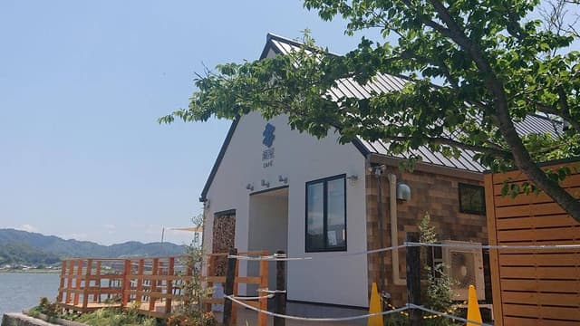 湖屋カフェ - サブ画像2