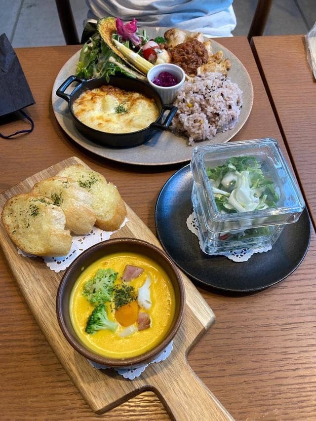 フラワーカフェ BLOOMY'S - サブ画像2