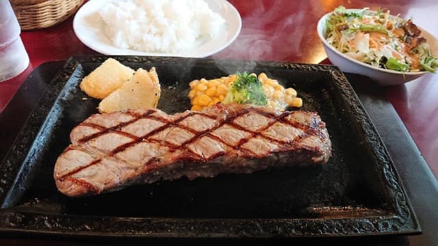 ステーキハウスマエダ - サブ画像2