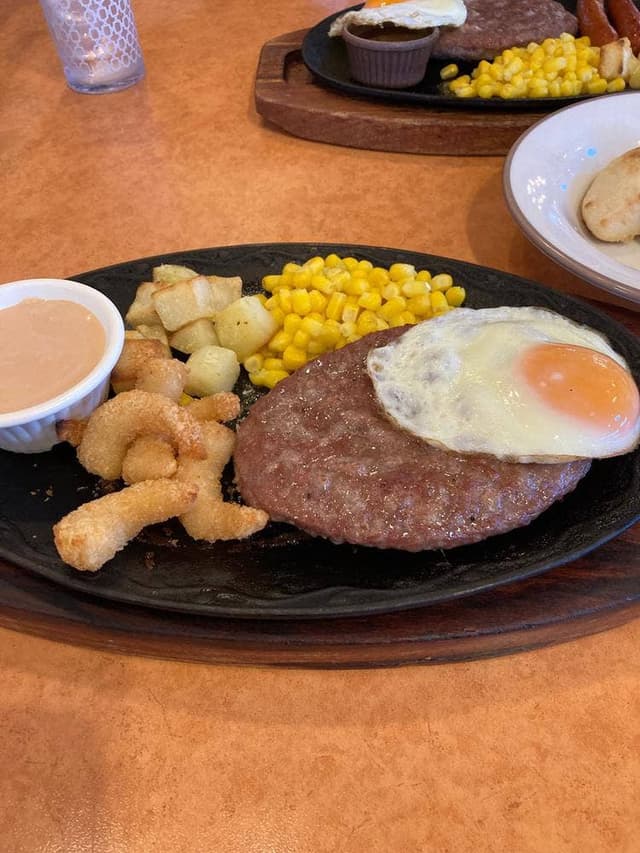 サイゼリヤ 津高茶屋店 - サブ画像2