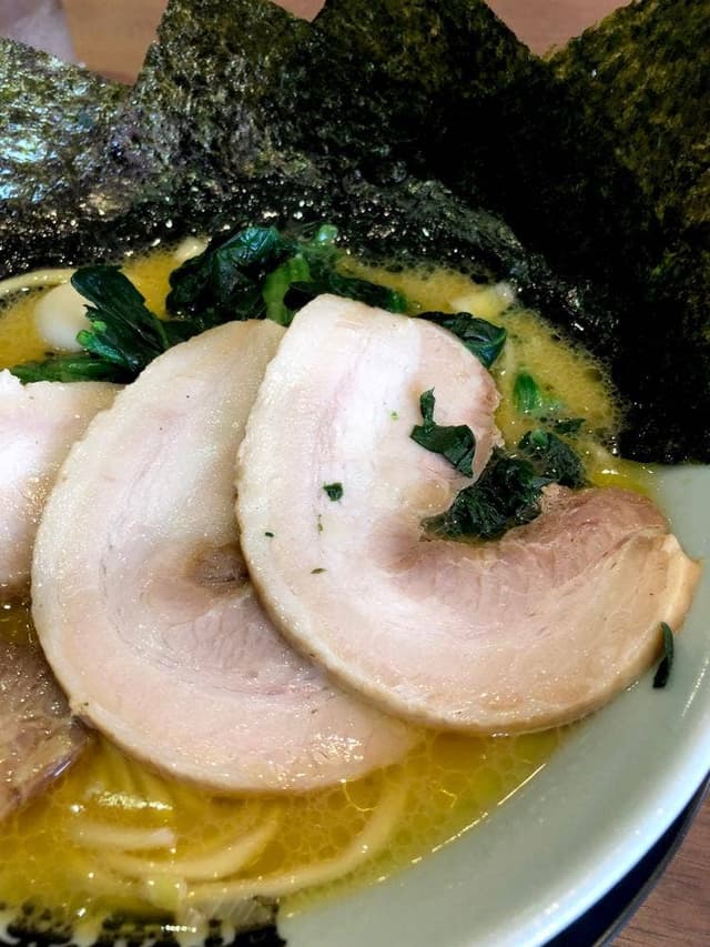 横浜家系ラーメン 岩槻商店 - サブ画像3