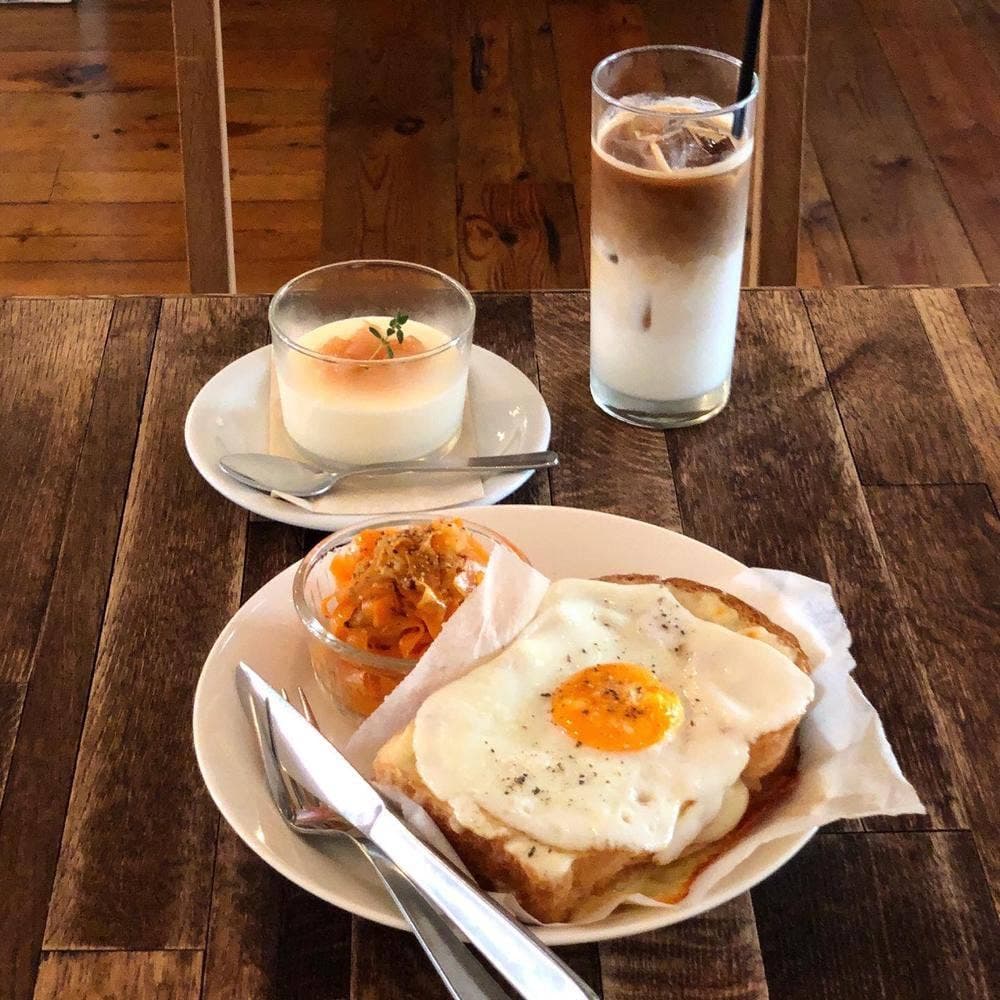 1 ROOM Coffee