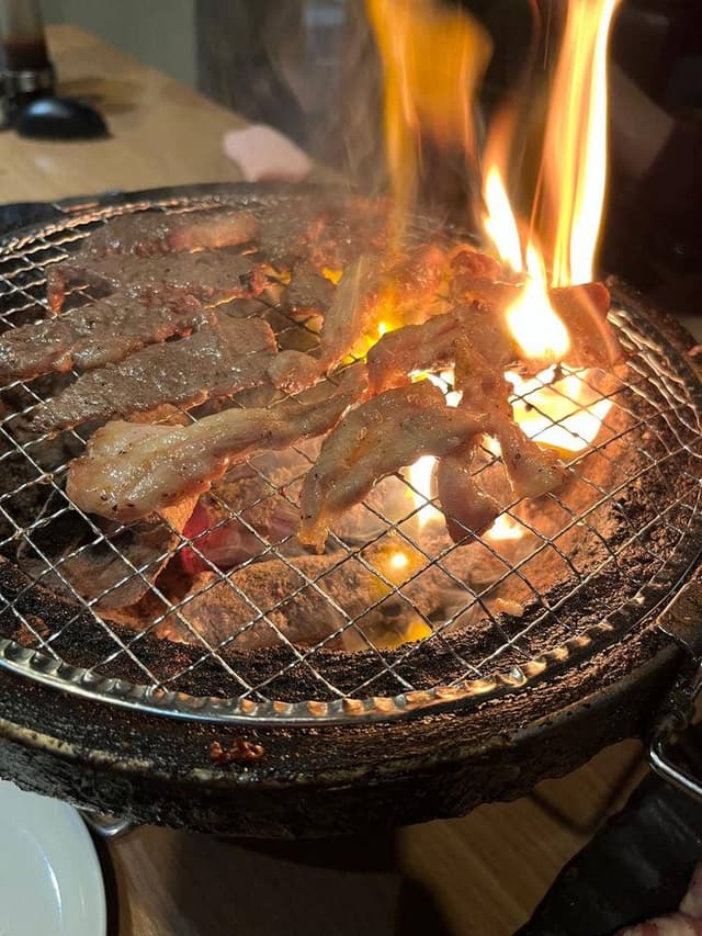 牛匠 炭火 八王子店 - サブ画像1