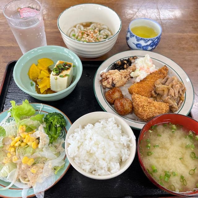 市場前食堂 - サブ画像1