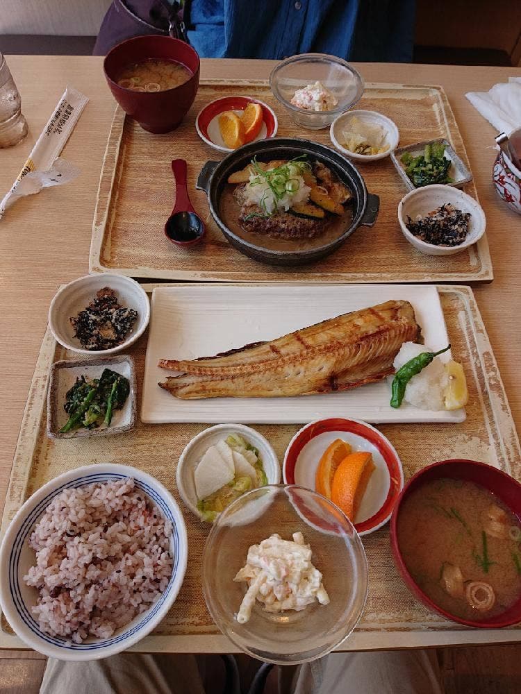 さち福やCAFE 草加ヴァリエ店