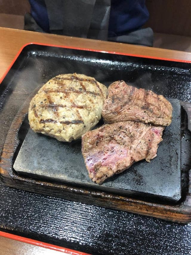 感動の肉と米 春日井店 - サブ画像3