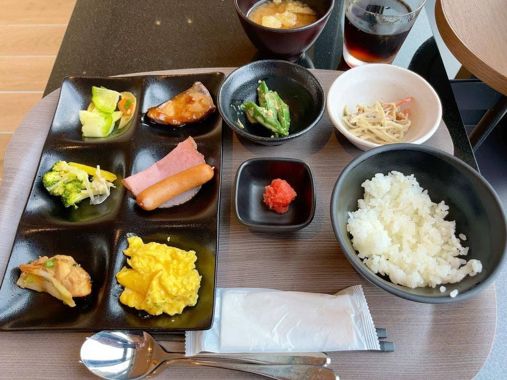朝食レストラン カンデオホテルズ大阪岸辺