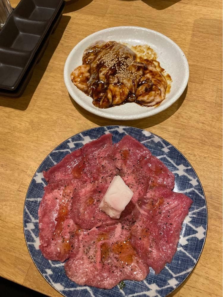 焼肉ホルモンやば