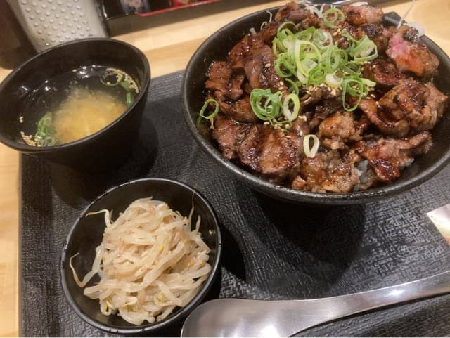 肉丼専門店 尼崎肉劇場 - サブ画像1