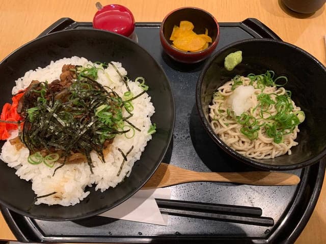 臼臼 新神戸店 - サブ画像2