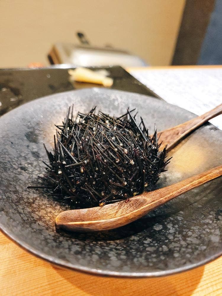 鮨 利修