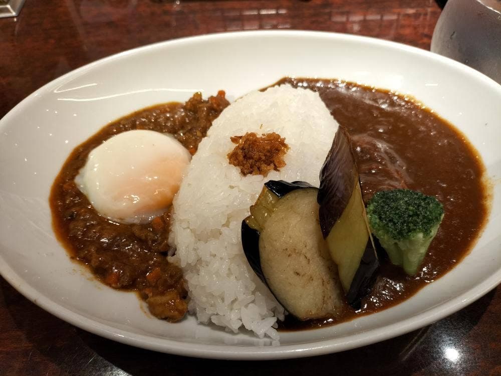 咖喱&カレーパン 天馬 大阪NANBAなんなん店