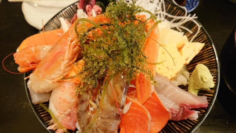 市場食堂 さかなや