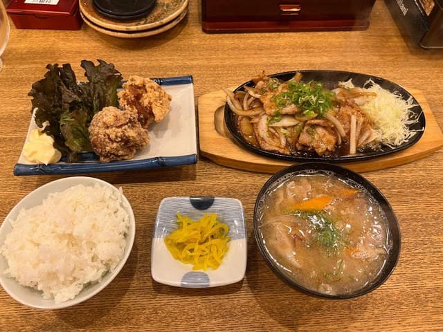 海鮮居酒屋 三ノ宮産直市場 三宮サンキタ通り店 - サブ画像2