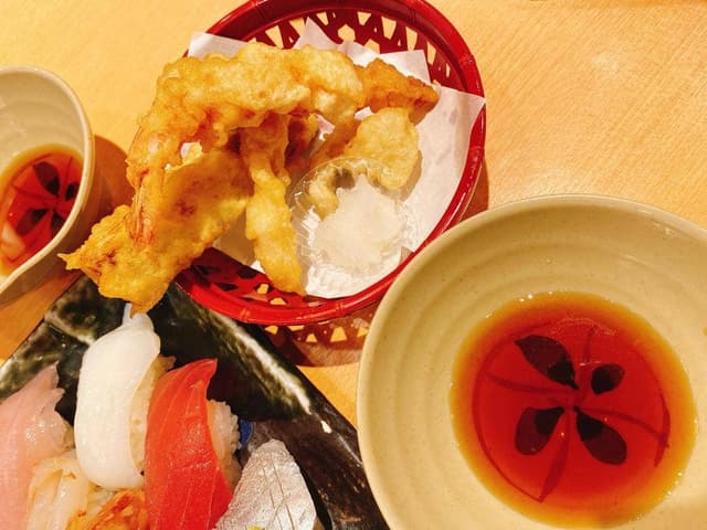 回転寿司 すし丸 青江店 - サブ画像1