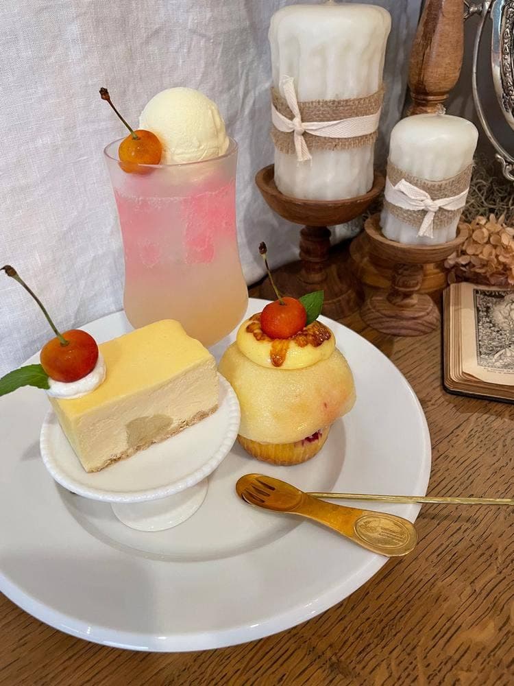 Little Village Cafe