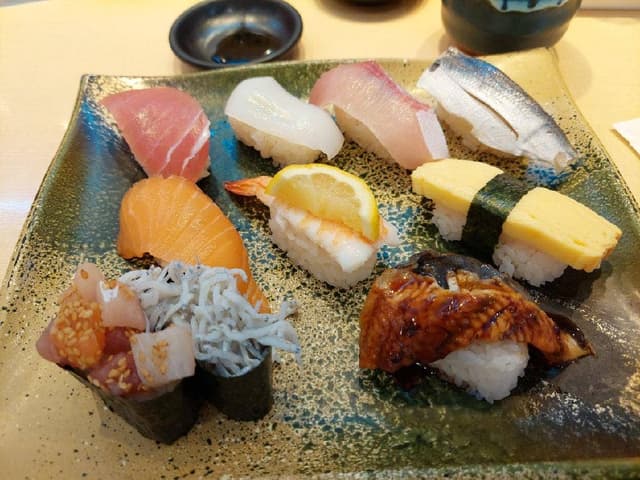 魚河岸のすしえびす西代店 - サブ画像1