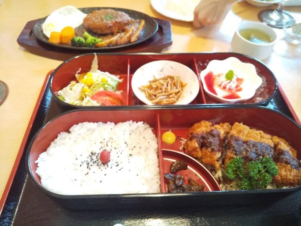 カフェ・レストラン ジョイ 植田店