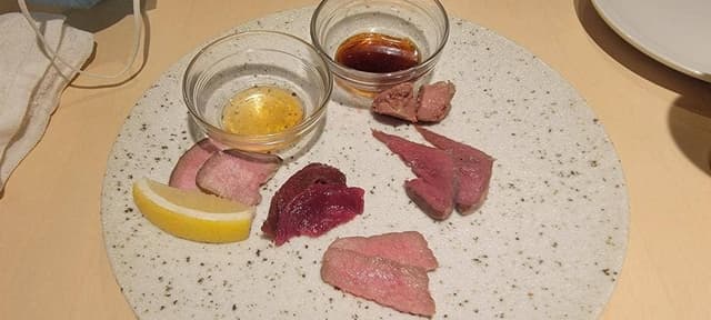 肉刺しと海鮮洋風酒場 よろづ屋 - サブ画像1