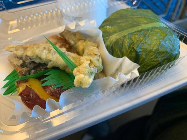 米屋のにぎりめし 山田村 岡山駅さんすて店 - サブ画像1