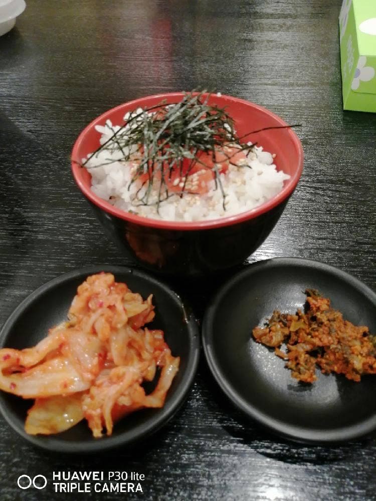 とんこつらーめん 雷蔵 渡辺通店