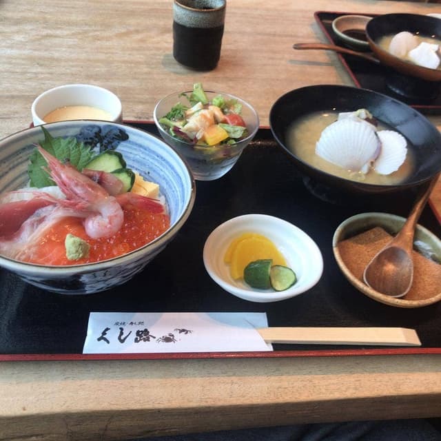 くし路 KITTE丸の内店 - サブ画像1