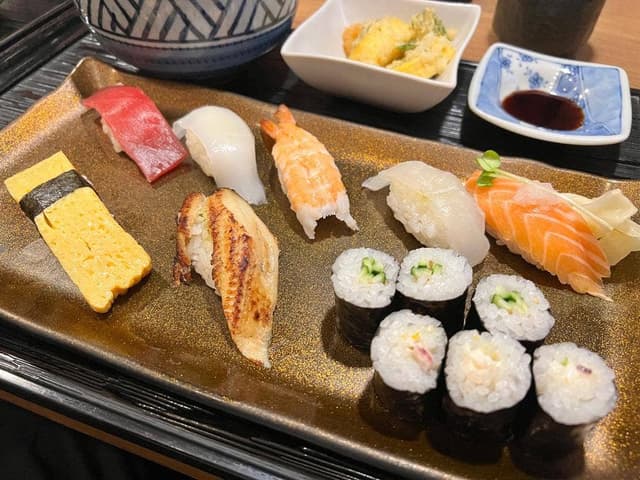 にぎり長次郎 宝塚店 - サブ画像1