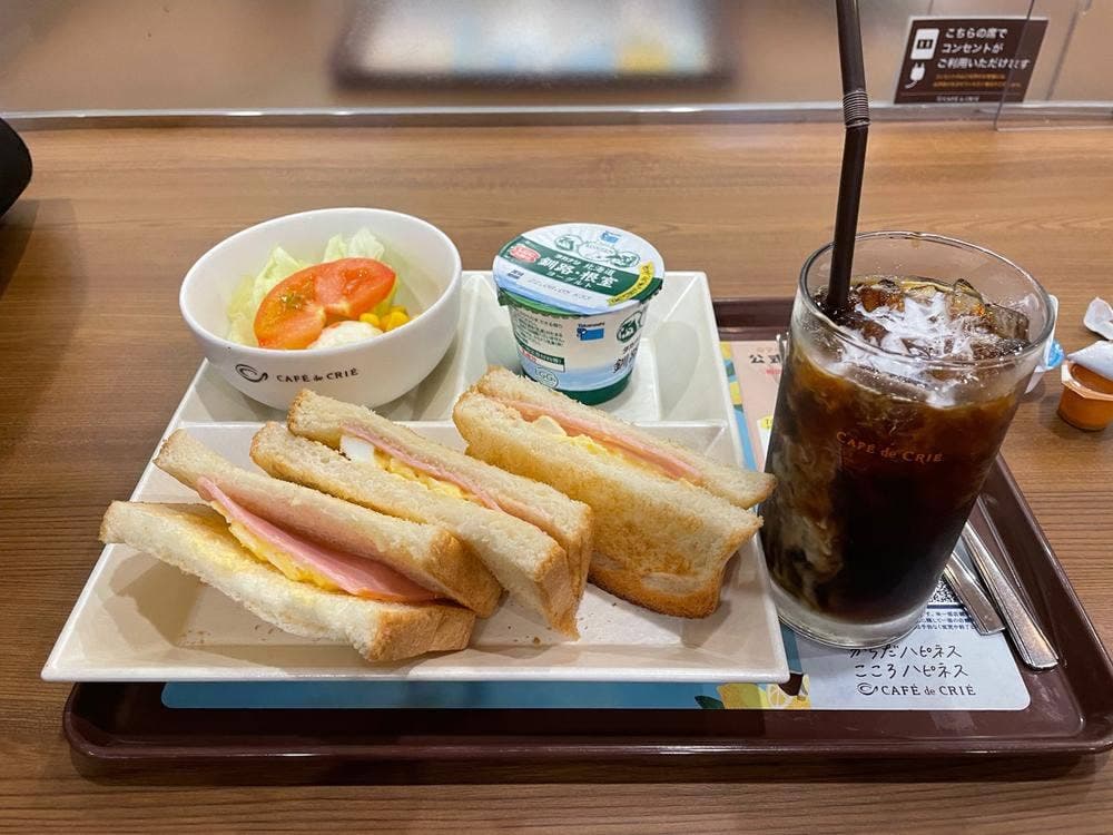 カフェ・ド・クリエ オアシス21店